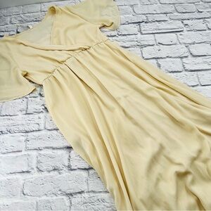 Pinkblush Cream Maternity Maxi Dress Size Medium Elegant Bridesmaid Wedding